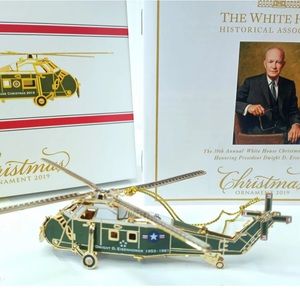 2019 White House Christmas Ornament NWB
